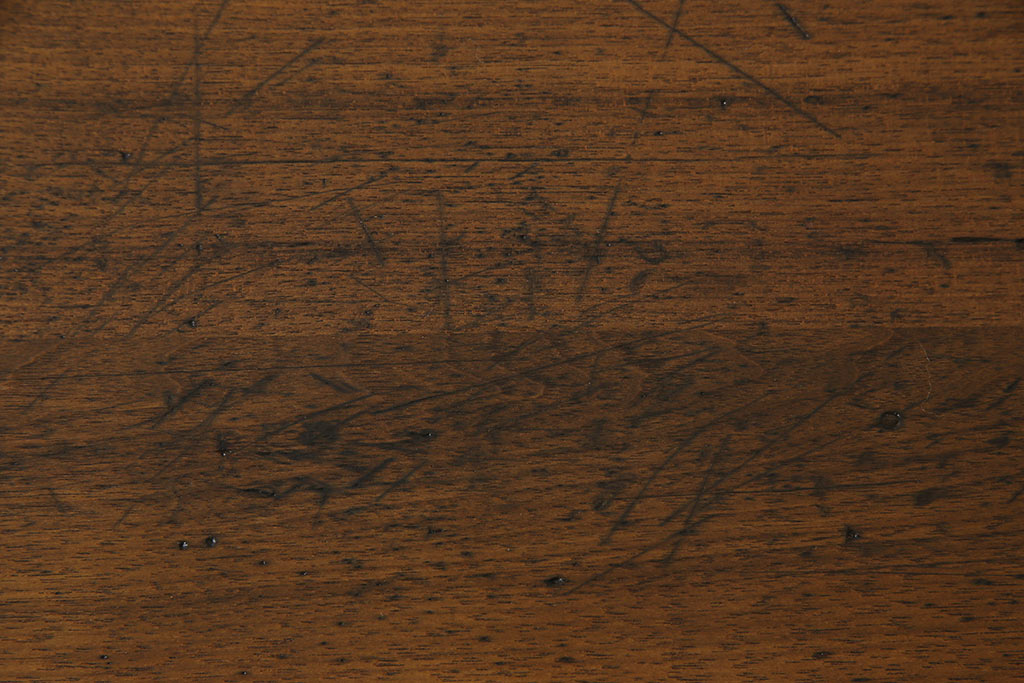 アンティーク家具　昭和期　栓材　シンプルで素朴な雰囲気が魅力の子供用平机(サイドテーブル、カフェテーブル)
