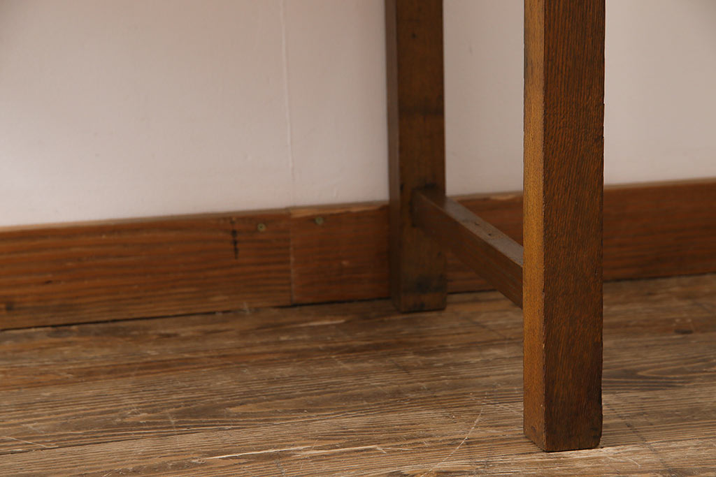 アンティーク家具　昭和期　栓材　シンプルで素朴な雰囲気が魅力の子供用平机(サイドテーブル、カフェテーブル)