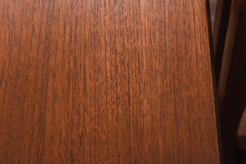 北欧家具　G-PLAN　チーク材　木のぬくもりが感じられるネストテーブル(サイドテーブル)(1)