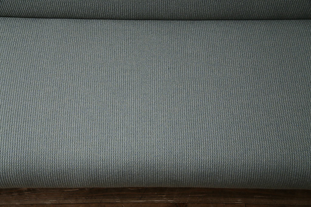 レトロ家具　昭和初期　なめらかな木肌とシンプルなデザインが魅力のソファベッド(3人掛けソファ)