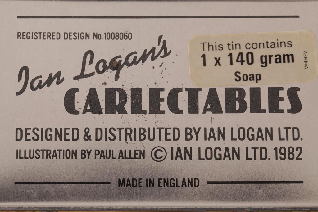 アンティーク雑貨　イギリスビンテージ　IAN LOGAN(イアン・ローガン)　TAXI 車の形のティン缶(ブリキ缶)