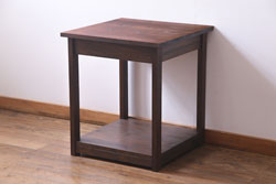 リメイク家具　ヒノキ材　シンプルなデザインが使い勝手のよいサイドテーブル(飾り台)
