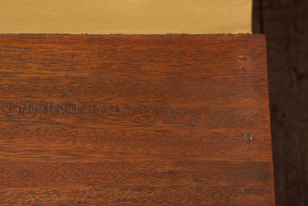アンティーク雑貨　ペイント家具　広めのステップのレトロな踏み台(飾り台、花台)