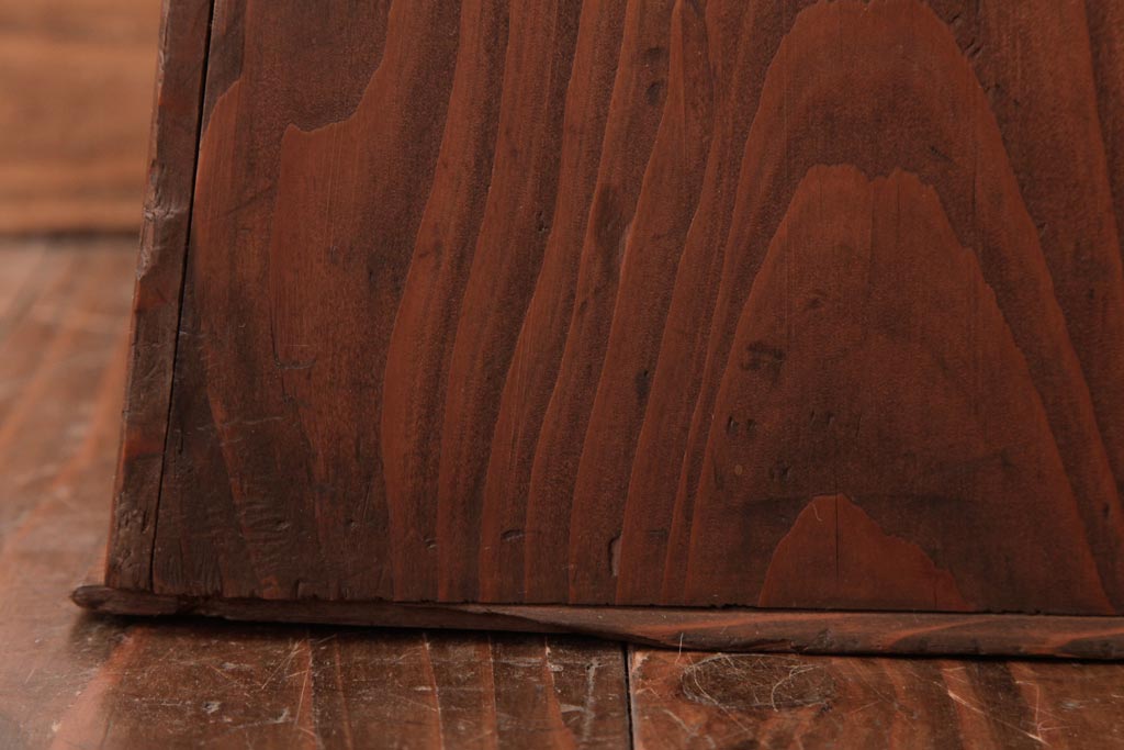 アンティーク雑貨　和製アンティーク　古びた木の質感が素朴な雰囲気醸し出す踏み台(花台、飾り台)