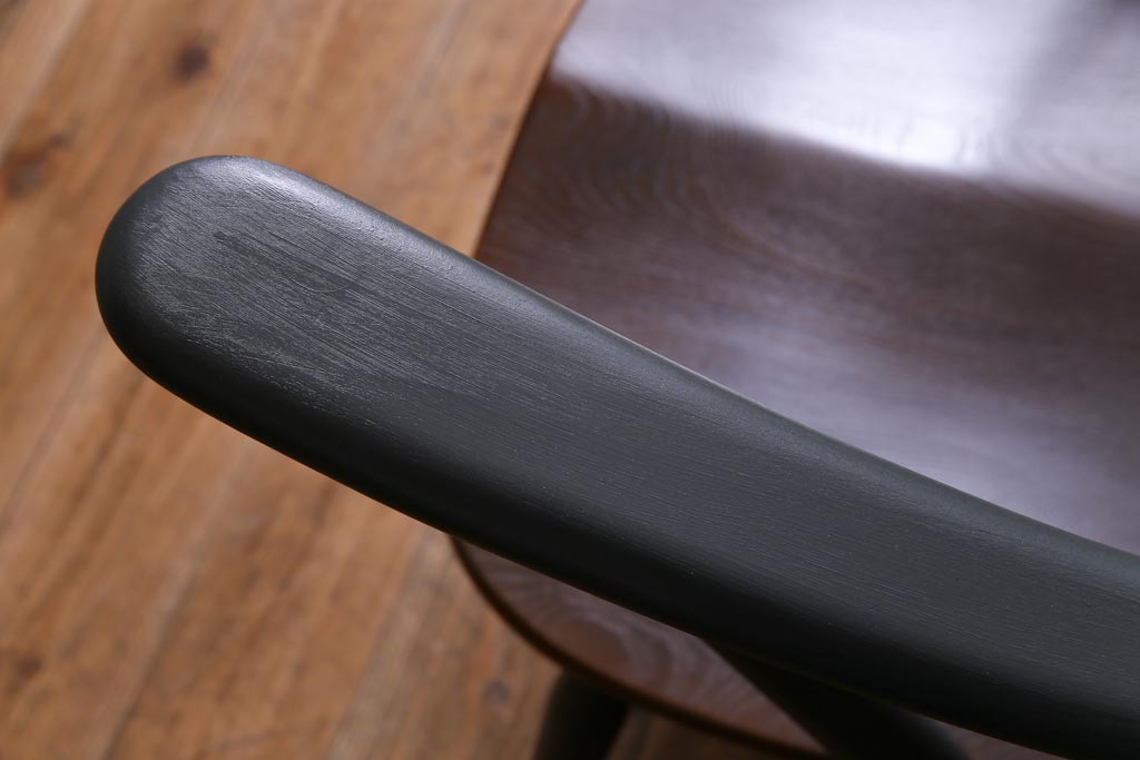 ペイント家具　ERCOL(アーコール)　シスルバック　クッション付き　ラウンジチェア(イージーチェア、椅子、アームチェア)