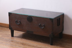 アンティーク家具　ガラス天板　明治期の時代箪笥をリメイクしたセンターテーブル(ローボード、引き出し)