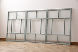アンティーク建具　上質な和の空間を演出する縦桟板戸窓2枚セット(引き戸、格子戸)(R-067560)