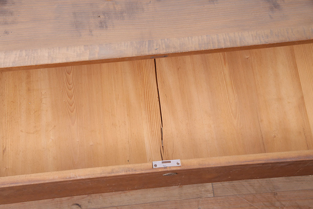 アンティーク家具　和モダンスタイルに合うシンプルな木製チェスト(ボード、引き出し)(R-036909)