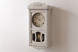 昭和レトロ雑貨　セイコー(SEIKO)　電池式　トレードマークK　シャビーシックなペイント柱時計(掛け時計、振り子時計)(R-037663)
