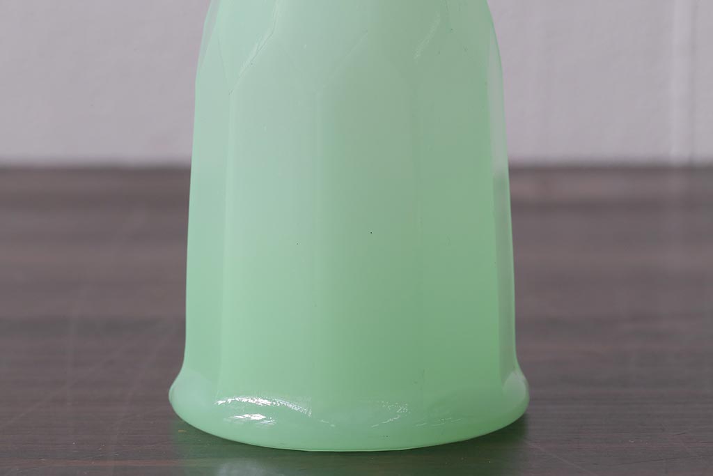アンティーク雑貨　昭和初期　ウランミルクガラス　調味料入れ(キッチン雑貨)(R-037844)