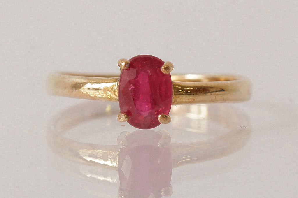 アンティーク雑貨　イギリスビンテージ　ピンククリスタルが可愛らしいリング(指輪、アクセサリー)(R-038037)