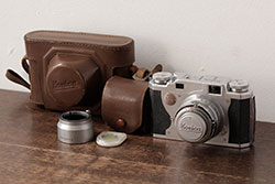 ビンテージ雑貨　KONICA(コニカ)2　B　ビンテージカメラ　ケース付き(クラシックカメラ)(R-038110)