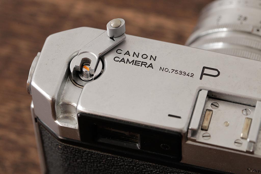 アンティーク雑貨　CANON(キャノン)　P(ポピュレール)　ケース付き　コレクションにもおすすめなヴィンテージカメラ(ビンテージ)(R-038117)