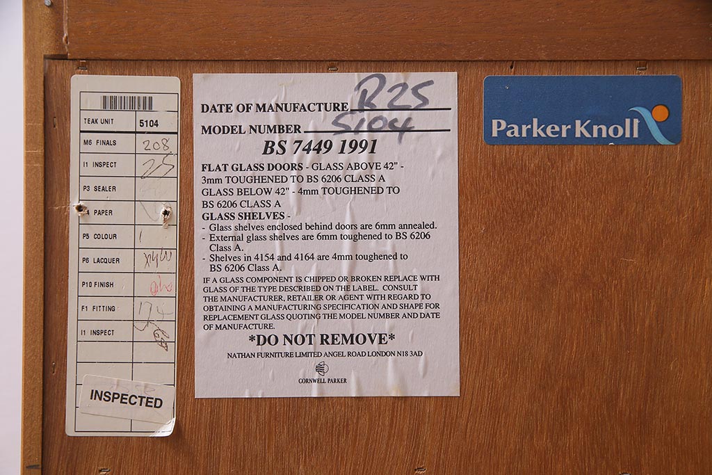 ヴィンテージ家具　北欧ビンテージ　Parker Knoll(パーカー・ノール)　レア!北欧スタイルのレコードプレーヤーキャビネット(オーディオキャビネット)(R-038147)