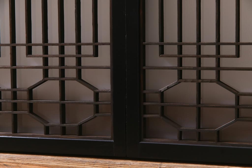 ラフジュ工房オリジナル　古建具リメイク　すりガラス入り　洗練された和の雰囲気を放つ重ね戸棚(書院戸、組子、キャビネット、収納棚)(R-038355)