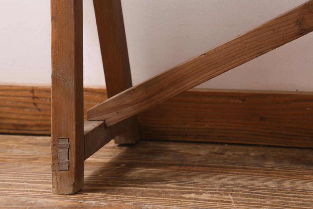 アンティーク家具　レトロ家具　シンプルで素朴なベンチ(飾り台)(R-039044)