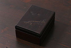 アンティーク雑貨　和製アンティーク　波千鳥　唐木小箱(小物入れ、木箱)(R-039309)