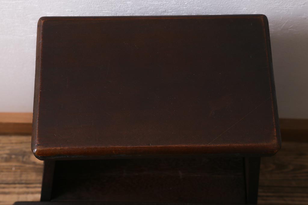 アンティーク雑貨　昭和期　古い木の味わいが魅力的な踏み台(ステップ)(R-039843)