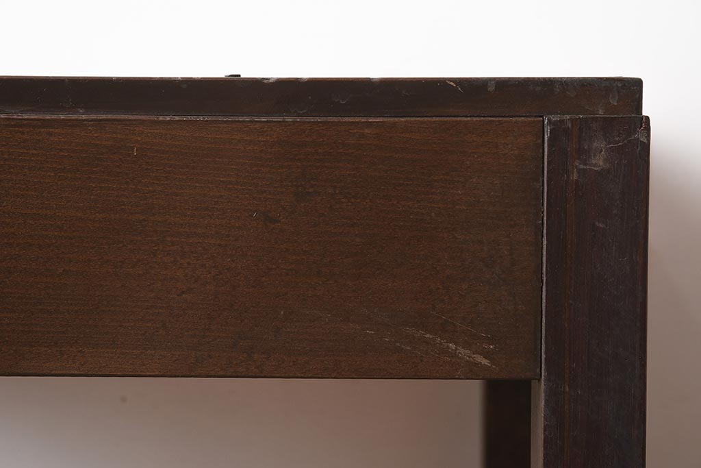 レトロ家具　昭和中期　シンプルなデザインが魅力のサイドテーブル(電話台、飾り台、花台)(R-040594)