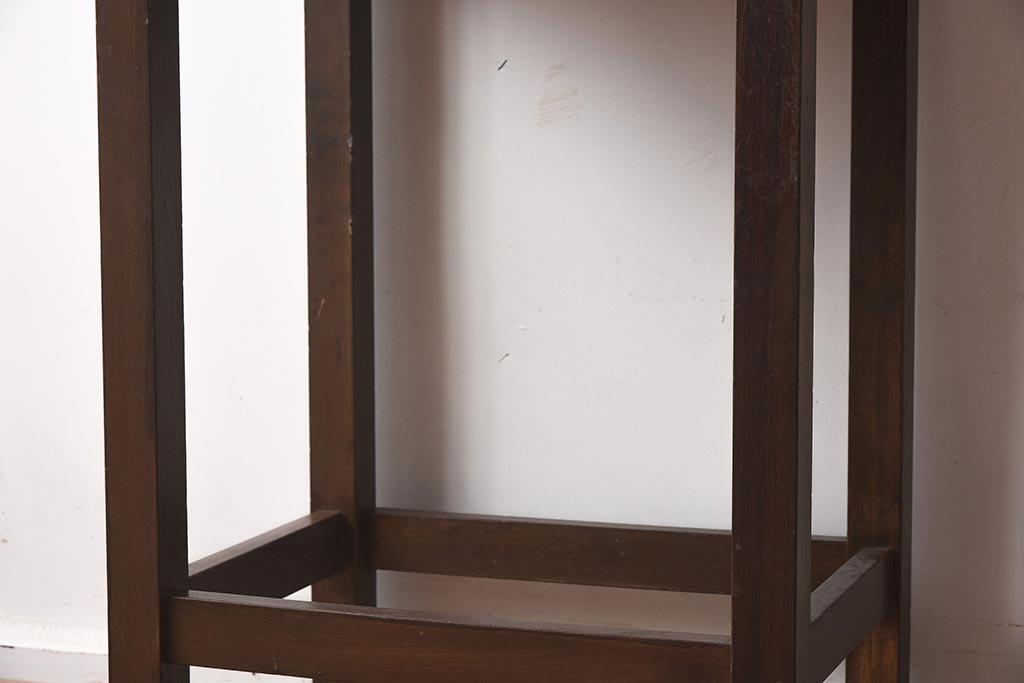 レトロ家具　昭和中期　シンプルなデザインが魅力のサイドテーブル(電話台、飾り台、花台)(R-040594)
