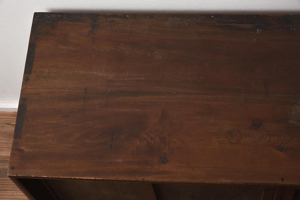 アンティーク家具　和製アンティーク　昭和初期　独特の木目が趣あふれるガラス戸棚(収納棚、キャビネット)(R-040652)