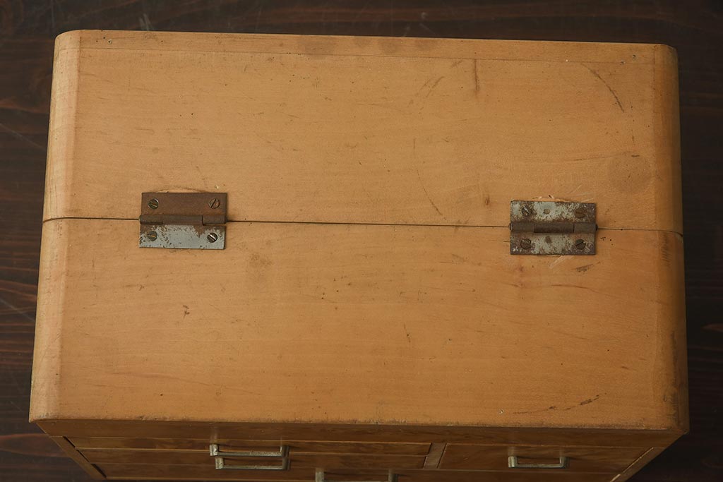 アンティーク雑貨　昭和中期　楓材・鳥眼杢　独特の木目が魅力のレトロな裁縫箱(ソーイングボックス、小引き出し、小物収納)(R-040712)