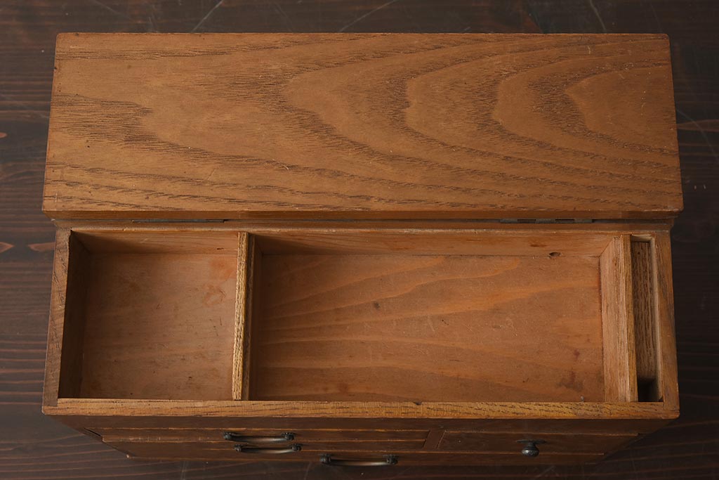 アンティーク家具　タモ材　玉杢が存在感を引き立てる裁縫箱(ソーイングボックス、小引き出し)(R-040718)