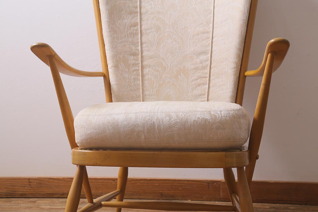 ヴィンテージ家具　ERCOL(アーコール)　エバーグリーン　気品のある佇まいが魅力の1人掛けイージーチェア(ラウンジチェア、アームチェア、椅子、ソファ、ビンテージ)(R-040773)
