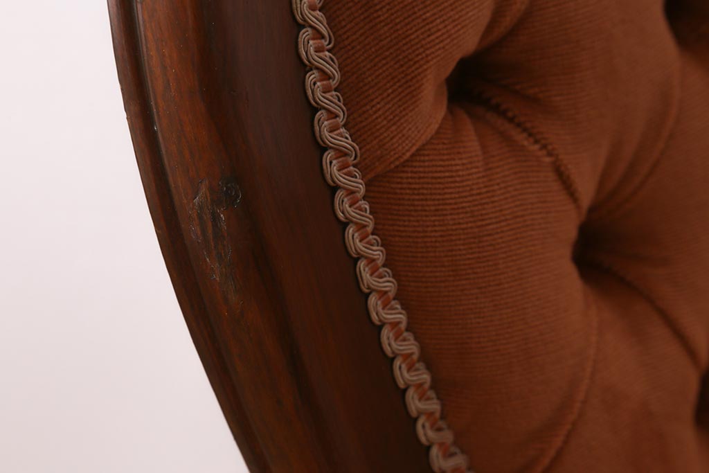 アンティーク家具　イギリスアンティーク　マホガニー材　風格を備えたフォルムが魅力的なシェーズロング(ソファ、カウチソファ)(R-040778)