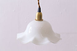 フランスビンテージ　シックな意匠のシャンデリア(3灯、天井照明、吊り下げ照明)