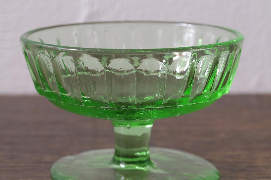 アンティーク雑貨　ウランガラスのレトロなアイスクリームコップ2個セット(氷コップ)(R-041104)