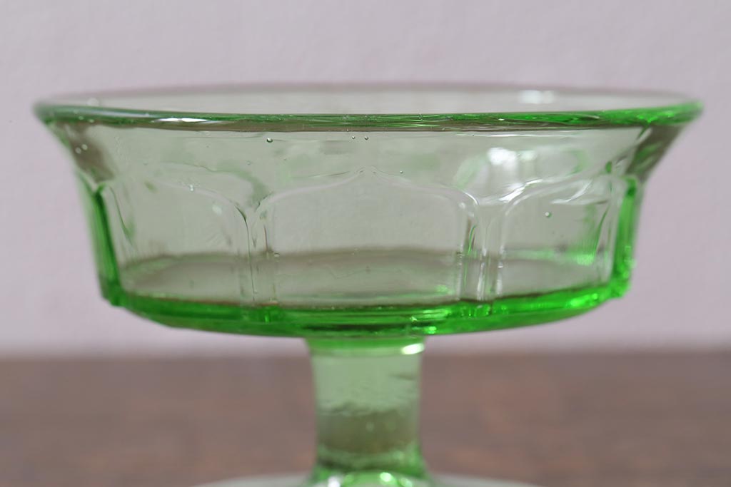アンティーク雑貨　ウランガラスのレトロなアイスクリームコップ2個セット(氷コップ)(R-041104)