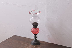 アンティーク雑貨　明治大正　グラビュール(グラヴュール)　金魚鉢型　チューリップ型　赤縁　フリルガラスのオイルランプ(洋燈、台ランプ)(R-041183)