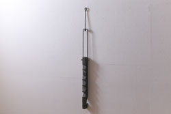 ビンテージ雑貨　イミテーション　アンティーク加工が施された凝った造りの自在鉤(じざいかぎ)(R-043329)