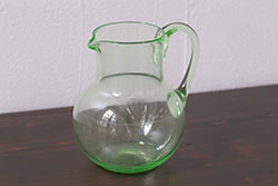 レトロ雑貨　昭和初期　ウランガラス　ピッチャー(水差し、水注、和ガラス)(R-042198)