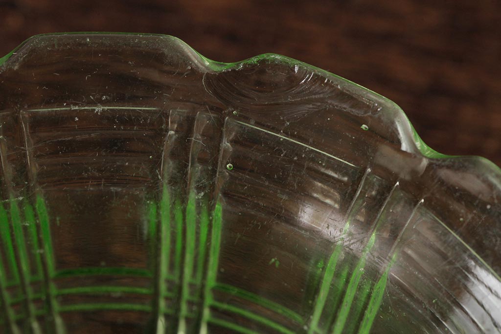 アンティーク雑貨　昭和初期　レトロ　ウランガラス　プレスガラス小鉢3枚セット(小皿)(R-042308)