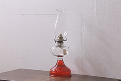 ヴィンテージ雑貨　アメリカビンテージ　赤いガラスがアクセントのオイルランプ(灯油ランプ)(R-042982)
