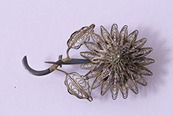 ヴィンテージアクセサリー　レトロモダンな花のビンテージブローチ(R-043008)