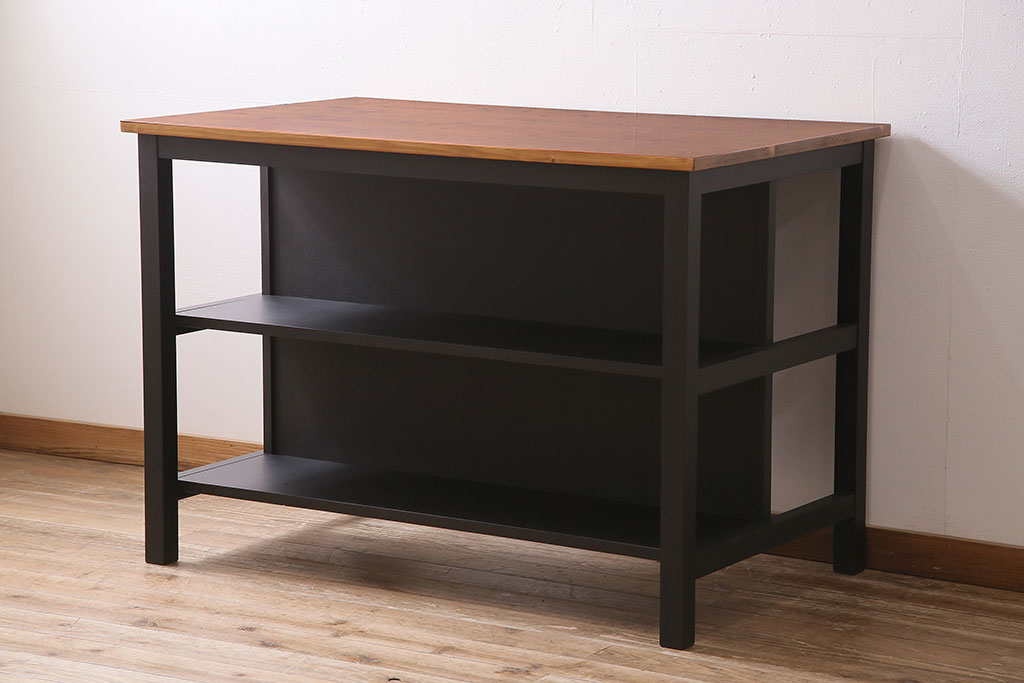 オーダー家具実例】棚付き作業台(カウンターテーブル)を新規製作。他店