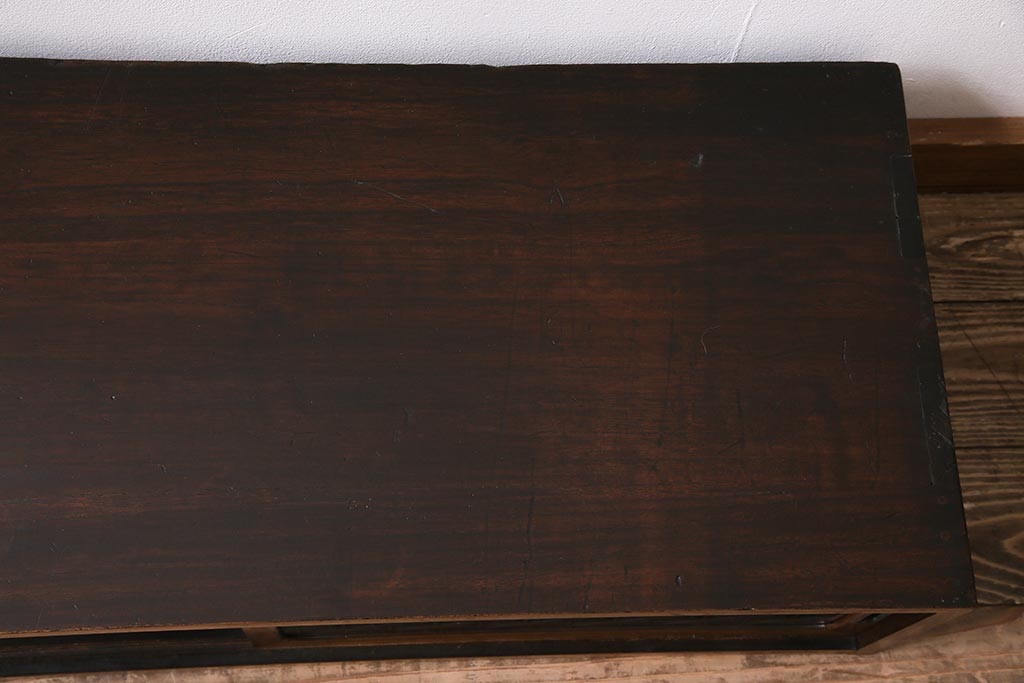 アンティーク家具　昭和初期　当店オリジナルの組子入り　麻の葉文様の組子がおしゃれなローボード(ガラス戸棚、収納棚)(R-044722)