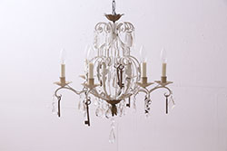 フランスアンティーク　鉄製　6灯　鍵のオブジェがついたシャビーなシャンデリア(天井照明、吊り下げ照明)(R-044994)