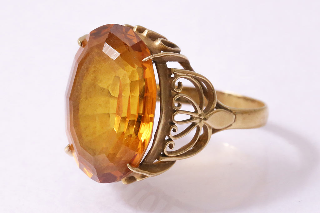 ヴィンテージアクセサリー K18 装飾が美しい琥珀色のリング(指輪