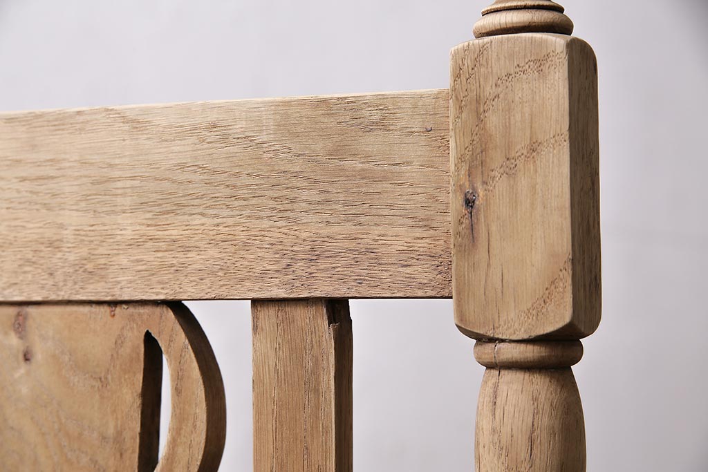 アンティーク家具　イギリスアンティーク　ストリップド(剥離)　オーク材　素朴な木味のダイニングチェア(椅子)(R-045949)