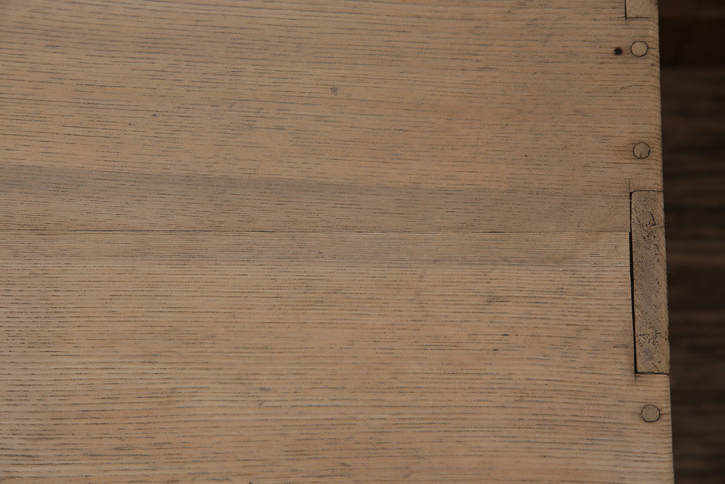 レトロ家具　ストリップド(剥離)　素朴な木味が魅力の昭和レトロな糸ケース(小引き出し)(R-046080)