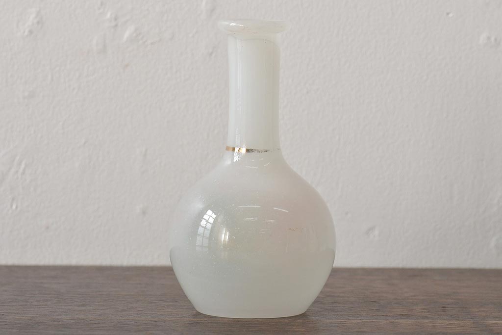 昭和初期　古い乳白ガラス　雛徳利(雛道具)(R-046137)