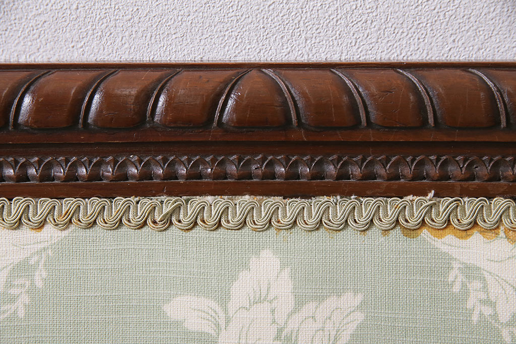 アンティーク家具　マホガニー材　クラシカルな彫刻のセティ(2人掛けソファ、ベンチ、椅子)(R-046411)