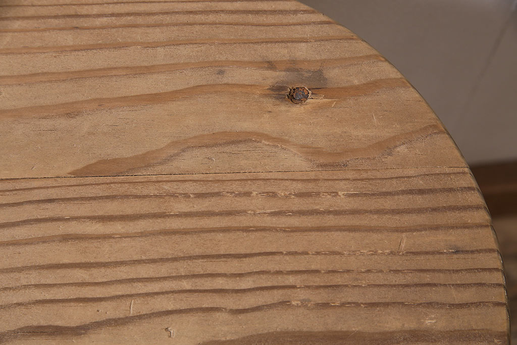 レトロ家具　ストリップド(剥離)　ブナ・松材　木の質感が味わい深い木製スツール(椅子、花台)(R-046429)