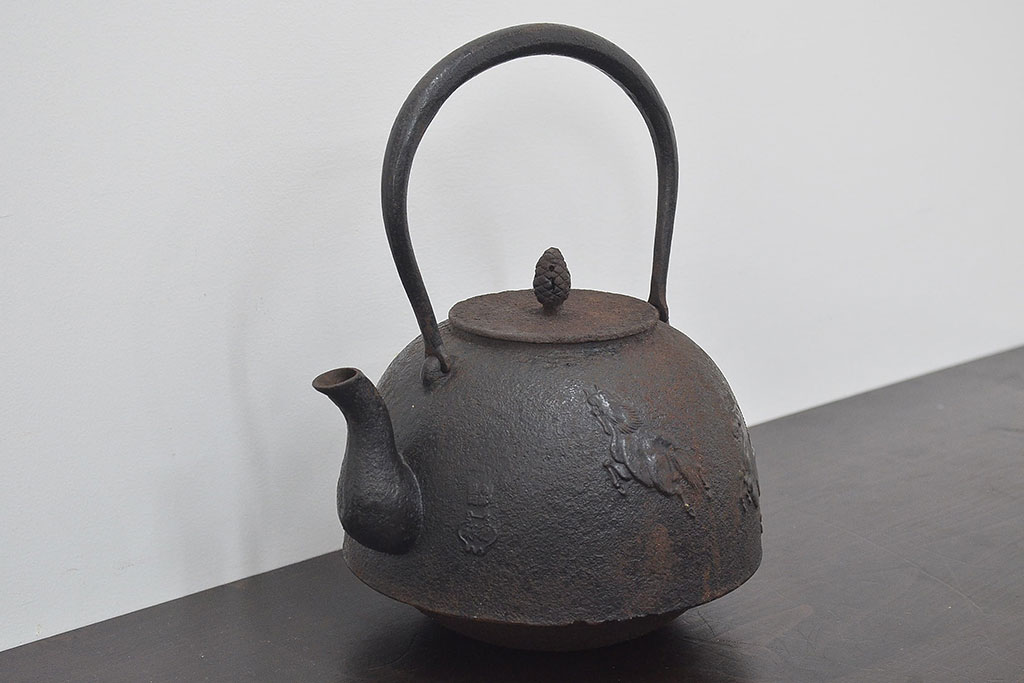 南部盛岡　利祥銘　鉄瓶(馬の図、茶道具)(R-046789)