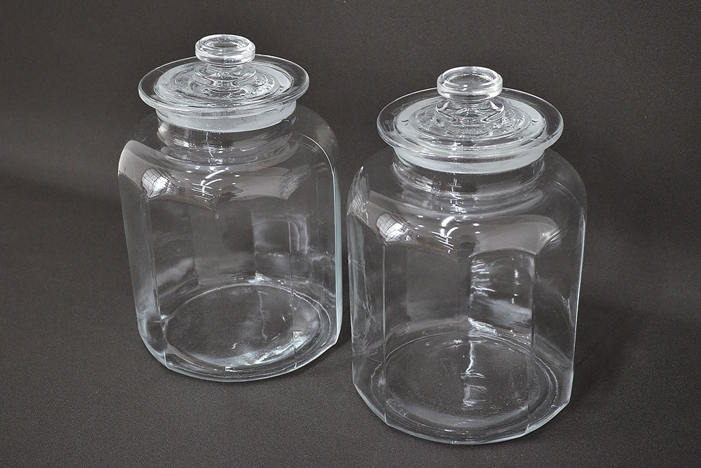 昭和レトロ ガラス瓶2個セット(蓋付き、キャニスター)(R-047167 