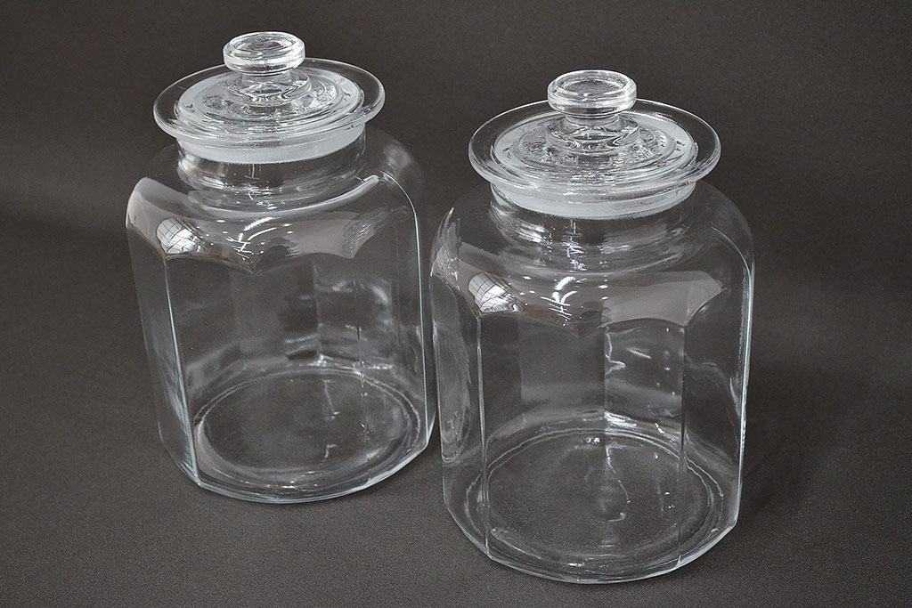 昭和レトロ ガラス瓶2個セット(蓋付き、キャニスター)(R-047168 